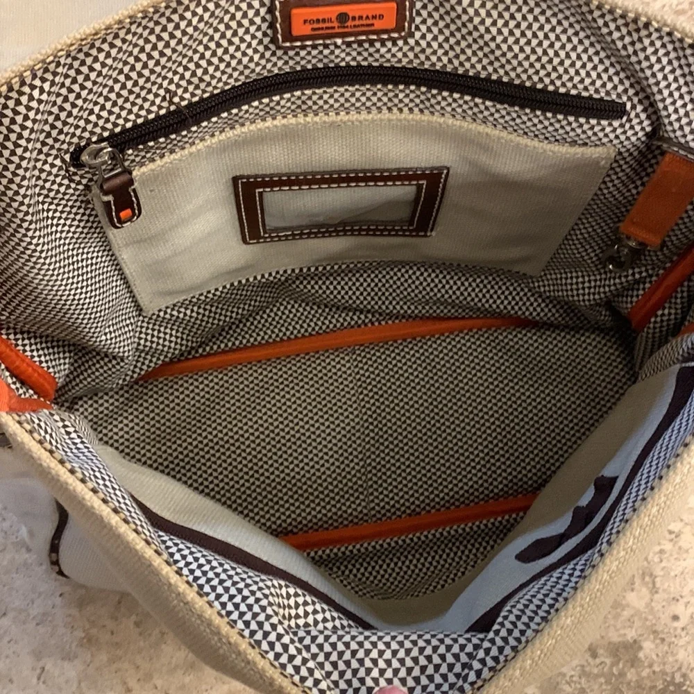 Fossil Messenger Bag
